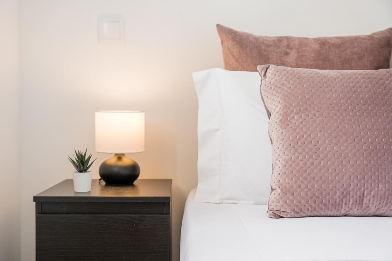 Guestready - Japandi-Chic Home In Central Oporto Extérieur photo