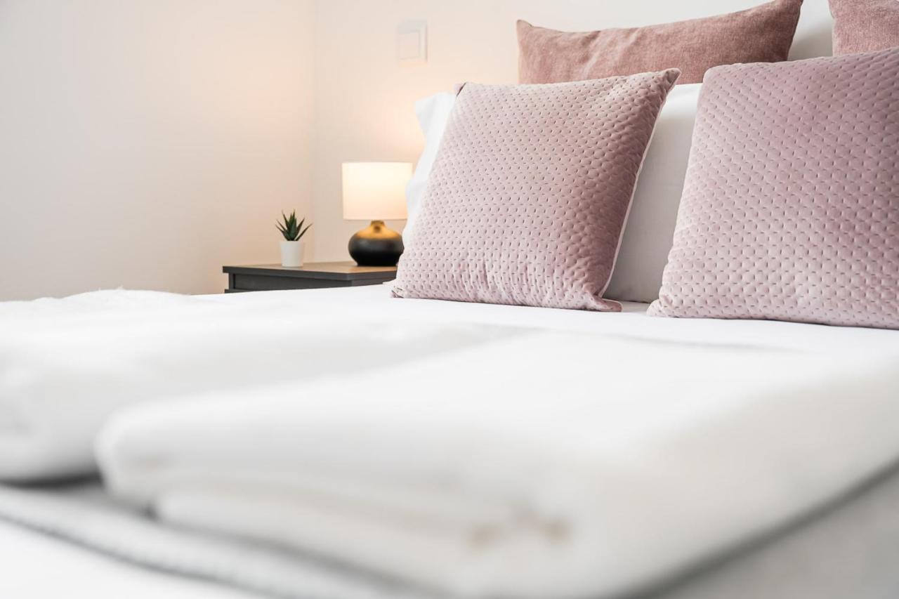 Guestready - Japandi-Chic Home In Central Oporto Extérieur photo